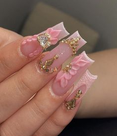 Pink And Gold Bling Nails, Mexican Pink Nails, Pink Glitter Nails With Rhinestones, Latina Acrylic Nails Pink, Pink And Gold Quince Nails, Quince Pink Nails, Pink Latina Nails, Princess Nails Acrylic