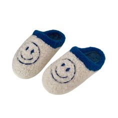 Our Sonja Slippers will leave you smiling! With their super trendy design and many options to choose from, the perfect slippers are waiting for you! Sonja Slippers are great for you and your best friends. Gift them at Christmas, on birthdays, or even as a surprise to show how much your friends mean to you. Enjoy the comfort and style of Sonja Slippers today! Features: Style Closed-toe Occasion Home slippers Sole material PVC Vamp material Soft and comfy fluffy fabric Season Winter/Fall COMFORTAB Waiting For You, Us Man, House Slippers, Texture Design, Out Of Style, Yellow White, Everyday Wear, Going Out, Slippers