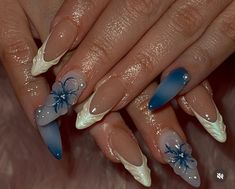 Nails Floral, Nails French Tip, Kutek Disney, Unghie Sfumate, Girly Acrylic, Formal Nails, Girly Acrylic Nails, Print Nails