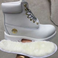 Tims Boots, Timberland Boots Outfit, Timberland Waterproof Boots, Icon Fashion, Shoes Boots Timberland, Tokyo Street Fashion, Yellow Boots, Timberlands Shoes, Cute Boots