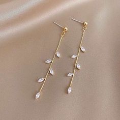 Elegant Leaf-shaped Jewelry For Party, Elegant Leaf-shaped Party Jewelry, Nail Korean Style, Nail Korean, Shiny Jewelry, Crystal Flowers, Tassel Drop Earrings, Classy Jewelry, Fancy Jewellery