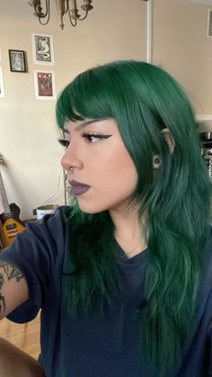 Shades Of Green Hair Color, Emerald Green Hair Dye, Brown With Green Hair, Green And Black Split Dye Hair, Dark Green Chunky Highlights, Green Hair With Black Highlights, Phtalo Green Hair, Black And Green Hair Aesthetic, Dark Green Black Hair