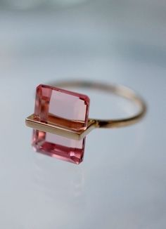 Promise Ring Band, Pink Stone Ring, Pink Stone Rings, Bijoux Art Nouveau, Ring Ideas, Luxury Rings, Rings Engagement, Morganite Ring, Square Rings