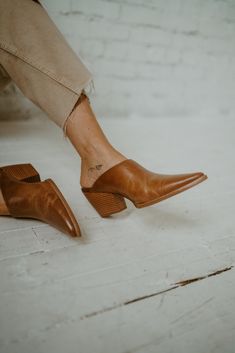 A chunky, stacked heel elevates the sleek-style of the Cammy, a pointed-toe mule that's both effortless and eye-catching. Details: Suede upper. Manmade outsole. 2.5 in/6.35 cm heel. Textile lining. Padded insole. Leather stacked heel. Fits true to size. Jimmy Shoes, Casual Cowgirl, Pointed Mules, Chunky Heels Casual, Heels Casual, Fashion Shoes Boots, Funky Shoes, Sleek Style, Minimalist Wardrobe