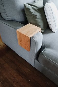 Solid Cherry Wood Sofa Armrest Table Diy Couch Table, Couch Table Diy, Armrest Table, Apartment Minimalist, Couch Arm Table, Sofa Arm Table, Arm Rest Table, Sofa Armrest, Small Apartment Interior