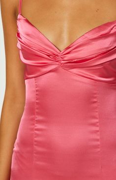 Satin Pink Formal Dress, Pink Court Dresses, Pink Silk Maxi Dress, Pink Satin Maxi Dress, Pretty Dresses Aesthetic, Cancun Wedding Outfit Guest, Pink Dress Styling, Wedding Dress Guest Outfit, Outfit Ideas For Wedding Guest