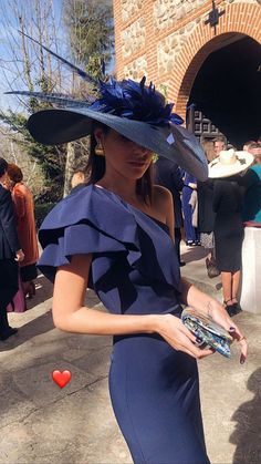 Ascot Outfits, Kentucky Derby Outfit, Navy Blue Prom, Derby Attire, Navy Blue Prom Dress, Race Day Fashion, Race Outfit, Derby Fashion, Race Day Outfits