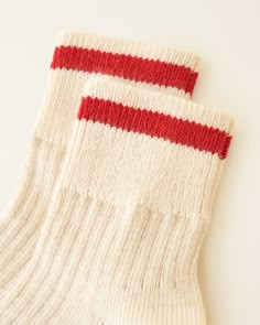 Inspired by our iconic cabin socks, our Cabin Ankle Sock is a shorter, lighter weight design that's perfect for your sneakers. Organic cotton blend A touch of stretch for comfort Signature Cabin stripe Pack of two ABOUT 89% organic cotton, 10% nylon, 1% spandex LOOK AFTER ME Machine wash cold, gentle cycle with like colours No fabric softeners of any kind No bleach Tumble dry low Do not press or iron Do not dry clean | Roots Adult Cotton Cabin Ankle Sock 2 Pack in Oatmeal Mix Cozy Cotton Ribbed Socks, Cozy Ribbed Cotton Socks, Nice Socks, Winter Favorites, Outfit Repeater, Feel Better Gifts, Socks Aesthetic, Sock Design, Slim Sweatpants