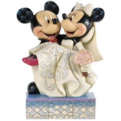 Jim Shore Mickey and Minnie Wedding front Jim Shore Disney, Minnie Mouse Cake Topper, Minnie Y Mickey Mouse, Disney Bridal Showers, Elmer Fudd, Wedding Stone, Classic Disney Characters, Disney Figurines, Disney Traditions