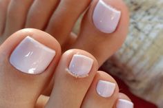 Flower Toe Nails, Cute Pink Nails, French Pedicure, Pedicure Colors, Wedding Nails French, Toe Nail Color, Pretty Toe Nails, Summer Toe Nails, Pedicure Designs