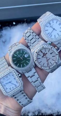 Dogs Outside, Woods Outfit, Matching Watches, Vintage Swatch Watch, Diamond Watches, Travel Pictures Poses, At Noon, Jewelry Diamonds, Ice Ice Baby