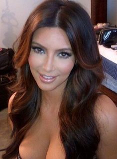 ad eBay - Find many great new & used options and get the best deals for 100% Human Hair Custom Tailored High Quality Amazing 20 Inch Long Wavy Brown Wig at the best online prices at eBay! Free shipping for many products! Kardashian Hair Color, Kim Kardashian Hair, Cheap Human Hair Wigs, Kardashian Hair, Celebrity Wigs, Hair Color Chocolate, Lighter Hair, Short Human Hair Wigs, Cheap Human Hair