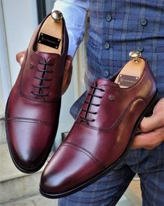 Shoes for Men - Buy Men Dress & Formal Shoes online - Gent With Fitted Burgundy Dress Shoes With Round Toe, Burgundy Shoes Men, Burgundy Dress Shoes, Groom Wedding Shoes, Groomsmen Shoes, Maroon Shoes, Shoes Guide, Official Shoes, Suit Type