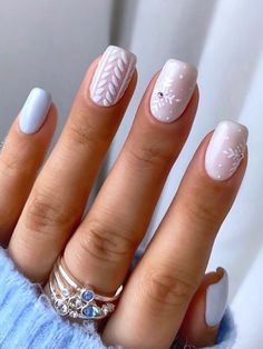 White Christmas Nails, Blue Christmas Nails, Winter Nails Gel, Short Gel Nails, Cute Christmas Nails, Christmas Nails Easy, Snowflake Nails