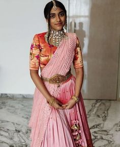 Paithani Half Saree Designs, Paithani Blouse, Lehenga Blouse Designs, Blouse Design Images, Saree Blouse Patterns, Blouse Designs Silk