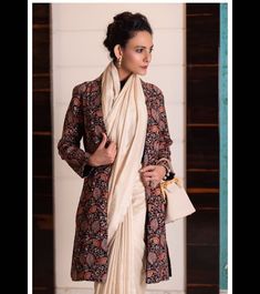 Blazer And Saree, Saree With Overcoat, Style Saree In Winter, Winter Ethnic Wear Indian, Sari With Jacket, Saree With Long Jacket, Shawl Photoshoot, Saree With Blazer, Winter Saree