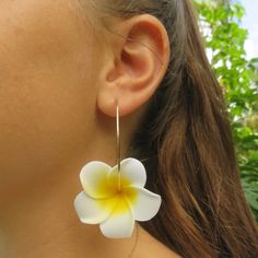 Plumeria Flower Hoops Fun Hawaiian Pink plumeria flowers on 14k gold fill endless hoops. Hoops approx. 50mm. Shop~ http://www.etsy.com/shop/HanaMauiCreations?ref=pr_shop_more International buyers please read our shipping policies before ordering~ POLICIES~ https://www.etsy.com/shop/HanaMauiCreations/policy?ref=shopinfo_policies_leftnav Gold Flower Jewelry For Beach, Gold Flower-shaped Earrings For Beach, Flower-shaped Earrings For Vacation, Gold Flower Earrings For Beach, Summer Gold Hoop Flower Earrings, Gold Hoop Flower Earrings For Summer, Adjustable Flower Earrings For Vacation, Summer Flower Charm Hoop Earrings, Flower Shaped Hoop Earrings For Summer