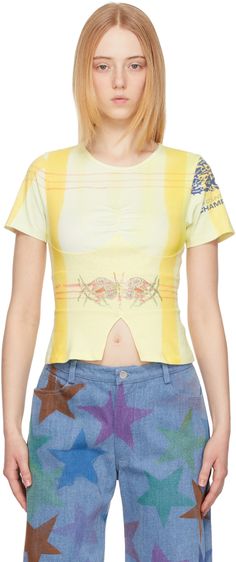 Short sleeve cotton jersey T-shirt in tones of yellow featuring striped pattern in pink. Crystal-cut graphic appliqué in multicolor at front. · Crewneck collar · Gathering at chest and back · Vent at front hem Supplier color: Picnic | Collina Strada Yellow Gina T-Shirt Color Picnic, Booties Outfit, Pink Crystal, Soft Black, Fashion Details, Black Print, Jersey T Shirt, Luxury Streetwear, Sleeve Cotton