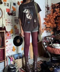 Gray Undershirt Outfit, 2010 Childhood, Undershirt Outfit, Twilight Shirt, Downtown Vibes, Fem Fits, Moon Jelly, Swaggy Fits, Casual Cute Outfits