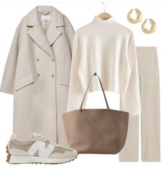 White Coat Outfit, Trendy Winter Coats, Simple Winter Outfits, Smart Casual Work Outfit, Lookbook Inspiration, Stylish Winter Outfits, Pastel Outfit, Modesty Fashion