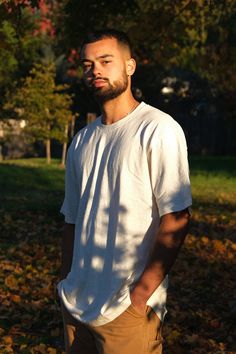 Hemp Classic T-shirt. T-shirts how they should be. This classic unisex cut t-shirt is made from pure goodness, 55% hemp & 45% organic cotton jersey. Model is wearing size L for a chic relaxed look. These are sized for the masculine body; size down for a slimmer fit. Mixed Men, Hemp Clothing, Cut Tshirt, Eco Fashion, Shirt Sale, Look Chic, Body Size, Fashion Photo, Cocoa