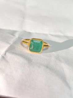 Gemstone Emerald Stone Type Natural Gemstone Weight 2.50 Carat Stamped 925 Sterling Silver Shape Square 14k Gold Emerald Ring As May Birthstone Gift, 14k Gold Emerald Ring Gift For May Birthstone, Minimalist Emerald-cut May Birthstone Jewelry, Minimalist Emerald Cut May Birthstone Jewelry, Anniversary Jewelry With Rectangular May Birthstone, Fine Jewelry With Rectangular May Birthstone, Square Cut Emerald Gold Rings, Gold Square Cut Emerald Ring With Gemstone, Everyday Emerald Birthstone Ring