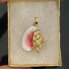 14kt Solid Gold Best Conch Shell Pendant 3cm Long Tarnish Resistant Pink Gold Plated Jewelry, Pink Gold-plated Jewelry Tarnish Resistant, Pink Tarnish Resistant Gold Plated Jewelry, Pink Gold-plated Tarnish-resistant Jewelry, Pink Tarnish-resistant Gold-plated Jewelry, Pink Gold-plated Pendant Jewelry, Gift Jewelry In 14k Gold With High Luster, Pink 14k Gold Jewelry With Polished Finish, 14k Gold Jewelry With 17 Pink Jewels