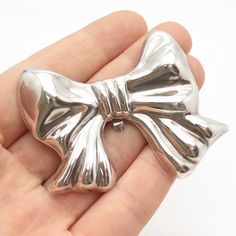 925 Sterling Silver Vintage Mexico Hollow Bow Tie Pin Brooch / PendantWeight: 22.1gWELCOME TO PAWN SHOPWe are an actual pawn shop and have been in business for over 25 years.Since 1990, our establishment has been serving a variety of clients by providing them with short term cash solutions and options of liquidity regarding their treasured heirlooms.Acknowledging that today′s customers are very sophisticated and are looking for a variety of investments, our acquisitions are hand-picked for our s Vintage Mexico, Tie Pin, Silver Pin, Wide Rings, Pawn Shop, Size 10 Rings, Love Ring, Pin Brooch, Hand Picked