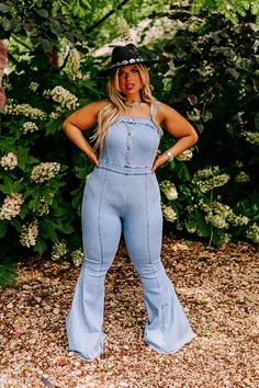 denim, denim looks, denim outfits, denim on denim, jeans, wide leg jeans, flare jeans, shorts, high waisted, distressed, jumpsuit, plus size, curves Denim Jumpsuit Outfit, Trendy Denim, Nashville Outfits, Jumpsuit Outfit, Impressions Online Boutique, Denim Jumpsuit, Women Clothing Boutique, Online Womens Clothing, Boutique Clothing