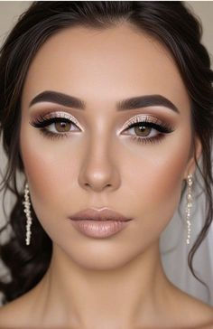 Make Up Wedding Brown Eyes, Wedding Makeup Dark Hair, Makeup For Wedding, Make Up Wedding, Glam Bride Makeup, Eye Makeup Guide, Wedding Brown, Skincare Favorites, New Year's Makeup