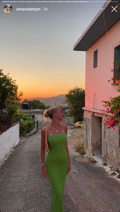 Greece Outfit, Bandeau Maxi Dress, Summer Holiday Outfits, Europe Outfits, Vacay Outfits, Looks Party, Foto Poses, Europe Summer