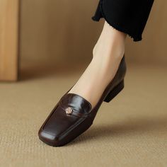 Flats Shoes Comfortable, Block Heel Loafers, Comfortable Flats, Genuine Leather Shoes, Perfect Shoes, Heeled Loafers, Ballerinas, Leather Items, Loafer Flats