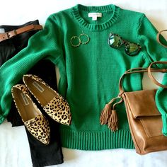 Leopard Shoes Outfit, Foto Tips, Print Shoes, Thanksgiving Outfit, Looks Chic, Green Sweater