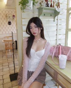 <3 Julia Ma, 90’s Outfits, Thailand Fashion, Asian Streetwear, Grp Ports, Asian Skincare, People Photography