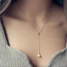 fresh pearl drop pendant Kalung Choker, Small Heart Necklace, Pearl Drop Pendant, A Necklace, Jewelry Outfit, Pearl Pendant Necklace, Girly Jewelry, Simple Necklace, Gold Jewelry Fashion