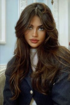 90s Haircuts, Rambut Brunette, Brown Hair Inspo, Medium Bob, Hairstyles For Layered Hair, Blowout Hair, 90s Hairstyles, Long Brown Hair, Long Hair With Bangs