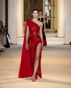 Paris Fashion Week: Tony Ward Fall 2024 Couture Collection - Tom + Lorenzo Stunning Prom Dresses, Haute Couture Dresses, Red Gowns, Couture Week, Red Carpet Looks, Girly Outfits, Couture Dresses