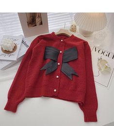 Style: commuting Size: one size Color: red, blue, black, off white Bow Sweater, Pocket Tshirt, Sweater Coats, Vintage Sweaters, French Vintage, Crew Neck Sweater, Red Blue, Blue Black, Off White