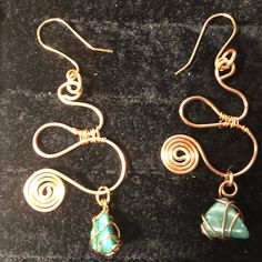 These Copper swirl earrings  add style and grace with a special healing stone. Green Aventurine comforts, harmonizes, protects the heart, and can help attract love later in life. It is one of the premier stones to attract luck, abundance and success. Green Aventurine has a particularly soothing energy behind it, and is recommended for working through unresolved emotional issues. Green Jade Earrings For Healing, Green Spiritual Earrings For Healing, Green Spiral Earrings As Gift, Love Later, Attract Luck, Green Aventurine Stone, Bijoux Fil Aluminium, Attract Love, Aventurine Stone