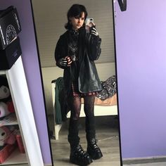 New Rock Shoes Outfit Aesthetic, Alt Rock Outfit, Goth Enby, Alt Rock Aesthetic, New Rock Shoes Outfit, New Rock Outfit, Enby Outfits, New Rock Shoes, Enby Fashion