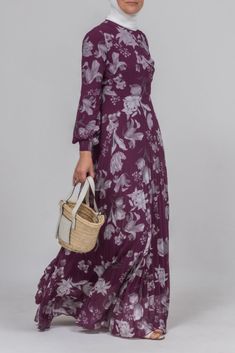 Elevate your everyday style with our Everyday casual modest high neck pleated maxi dress in ditsy floral print. The purple hue adds a touch of luxury to this versatile piece, perfect for any casual occasion. Stay comfortable and chic with its flowy silhouette and intricate pleat detailing. Indulge in the world of modest fashion with our Everyday casual DESIGN high neck pleated maxi dress in ditsy floral print in purple. The delicate pleats and flowy silhouette exude elegance, while the purple hu Modest Activewear, Full Coverage Swimsuit, Ditsy Floral Print, Abaya Dress, Pleated Maxi Dress, Pleated Maxi, Casual Design, Purple Hues, Ditsy Floral