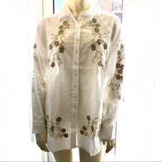 Catherine Malandrino White Cotton Lawn Open Eyelet And Shades Of Beige And Taupe Embroidered Raglan Sleeve Button Front Shirt/Tunic Is A Great Classic Feminine Piece That Can Be Worn On It’s Own Or Over Something. The Embroidery Is On The Front, Back And Down Both Sleeves. Easy Fit Pit To Pit 25” Hps Back Approx 33” Chic White Shirt With Floral Embroidery, Chic Linen Top With Floral Embroidery, Chic Linen Tops With Floral Embroidery, White Relaxed Fit Shirt For Brunch, Classic Feminine, Shades Of Beige, Catherine Malandrino, Button Front Shirt, Raglan Sleeve