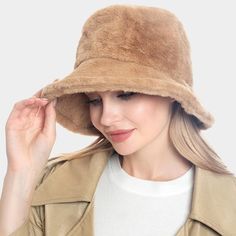 Size : 10.6" X 10.6" Material : 100% Polyester Fall Bucket Hat, Bucket Hat Winter, Winter Bucket Hat, Fur Bucket, Faux Fur Bucket Hat, Fur Bucket Hat, Wool Fedora Hat, White Beanies, Wool Fedora