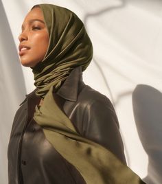 A Hijabi's Guide to Choosing the Perfect Solid Hijab for Your Skin Tone Late Night Chats, Hijab Quotes, Hijab Collection, Lighter Skin, Bamboo Weaving, Medium Skin Tone, Good Motivation, Canary Yellow