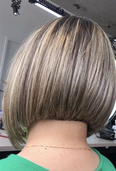 Bob Haircut Back View, Hair Ritual, Stacked Bobs, Cute Bob, Stacked Bob, Bob Cuts, Medium Bob