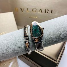 Watch Women's Classy, Best Watches Women, Female Watches, Pretty Watches, Bvlgari Jewelry, Watch Women's, Fancy Watches, Vintage Watches Women, Expensive Jewelry Luxury