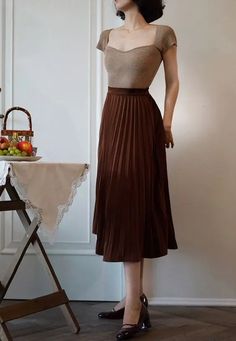 Vintage Classy Outfits, Casual Teacher Outfits, Academia Outfits, Look Retro, Teacher Outfit, Teacher Outfits, My Pinterest, Fashion Mistakes