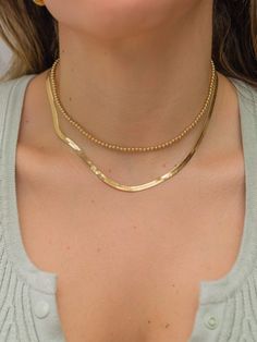 14K Gold Filled Necklaces Herringbone Necklace LINK'D THE LABEL Necklace Stacks, Hot Necklaces, Herringbone Bracelet, Natural Glam Makeup, Bracelet Materials, Brazilian Gold, Herringbone Chain, Herringbone Necklace, Detailed Jewelry