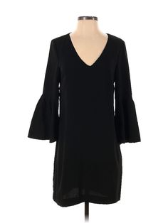 H&M Casual Dress Size: 6 Black Dresses - used. 100% POLYESTER, Sweater Dress, V-Neck, Short, 3/4 Sleeve | H&M Casual Dress - Sweater Dress: Black Dresses - Used - Size 6 Casual V-neck Mini Dress By H&m, H&m Black Mini Dress For Party, H&m V-neck Daywear Dress, H&m Black Shirt Dress, H&m Black V-neck Mini Dress, Polyester Sweater, Dress H&m, Dress Sweater, Black Casual Dress