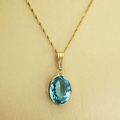 14k Yg Necklace With 16 Ct Swiss Blue Topaz Stone. The Stone Is Large And Fat. Pendant Is 1.25" Long. Chain Is 18" Long. Never Worn. Coastal Jewelry, Infp Personality, Pretty Accessories, Solitaire Necklace, Blue Topaz Necklace, Blue Topaz Pendant, Topaz Necklace, Dress Indian, Jewelry Accessories Ideas